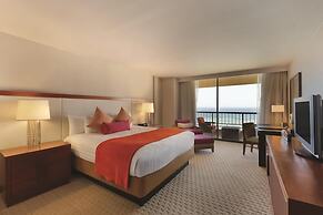 Hyatt Regency Waikiki Beach Resort & Spa