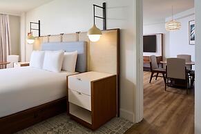 Hyatt Regency Waikiki Beach Resort & Spa