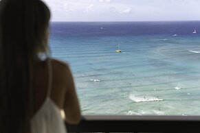 Hyatt Regency Waikiki Beach Resort & Spa