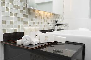 Puteri Wing, Riverside Majestic Hotel