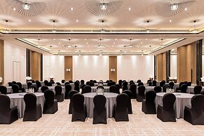 Le Royal Meridien Beach Resort And Spa