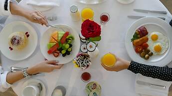 Le Royal Meridien Beach Resort And Spa