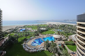 Le Royal Meridien Beach Resort And Spa
