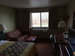 Super 8 by Wyndham Howe