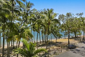 Agincourt Beachfront Apartments