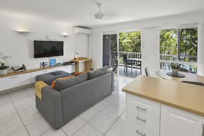 Agincourt Beachfront Apartments