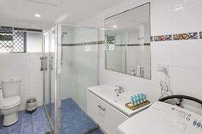 Agincourt Beachfront Apartments