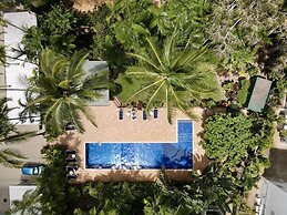 Agincourt Beachfront Apartments