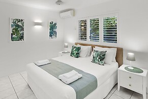 Agincourt Beachfront Apartments