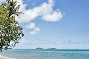 Agincourt Beachfront Apartments