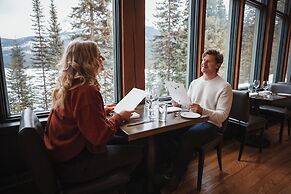 Emerald Lake Lodge