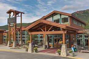 Holland America Denali Lodge