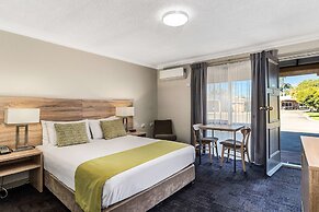 Quality Inn Carriage House