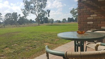 Quality Inn Carriage House