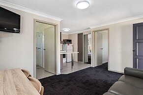 Quality Inn Carriage House