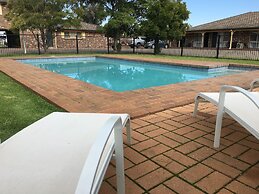 Quality Inn Carriage House