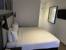 Silkari Urban CKS Sydney Airport Hotel