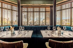 Palm Court Hotel