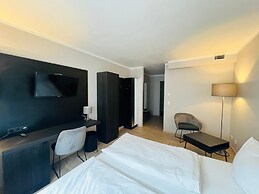 B99 Hotel