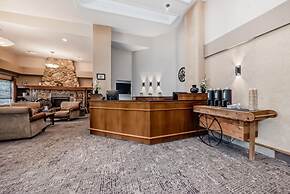 Stony Plain Inn and Suites