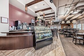 Stony Plain Inn and Suites