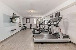 Stony Plain Inn and Suites