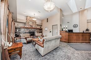 Stony Plain Inn and Suites