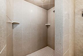 Stony Plain Inn and Suites