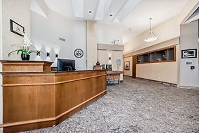 Stony Plain Inn and Suites