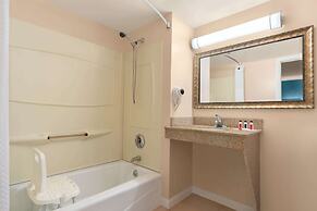 Days Inn by Wyndham Middletown/Newport Area