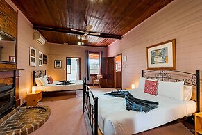 The Henry Parkes Motel Tenterfield