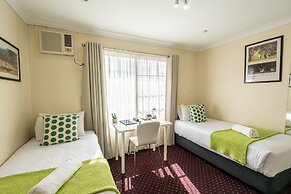 The Henry Parkes Motel Tenterfield