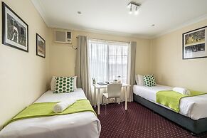 The Henry Parkes Motel Tenterfield