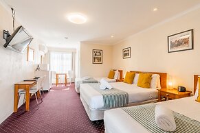 The Henry Parkes Motel Tenterfield