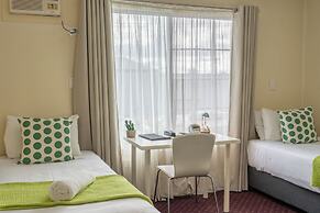 The Henry Parkes Motel Tenterfield