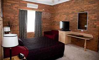 The Charles Sturt Motor Inn