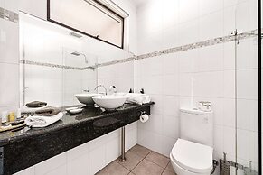 Comfort Inn Coach & Bushmans