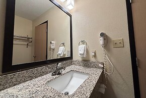 Super 8 by Wyndham Metropolis