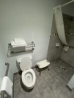 Super 8 by Wyndham Metropolis