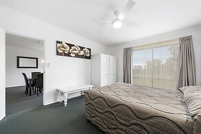Comfort Inn & Suites Riverland