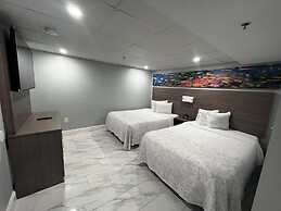 Red Roof PLUS+ & Suites Virginia Beach – Seaside