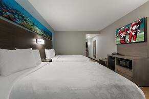 Red Roof PLUS+ & Suites Virginia Beach – Seaside