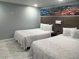 Red Roof PLUS+ & Suites Virginia Beach – Seaside