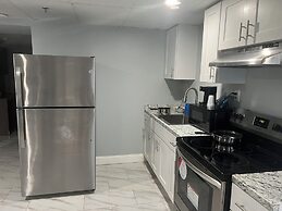 Red Roof PLUS+ & Suites Virginia Beach – Seaside