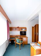 Hotel Christophe Colomb