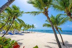 Coral Costa Caribe Beach Resort - All Inclusive