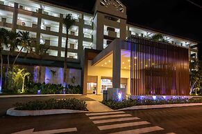 Coral Costa Caribe Beach Resort - All Inclusive