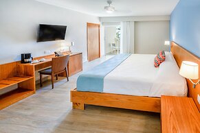 Coral Costa Caribe Beach Resort - All Inclusive