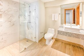 Coral Costa Caribe Beach Resort - All Inclusive