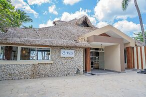 Coral Costa Caribe Beach Resort - All Inclusive